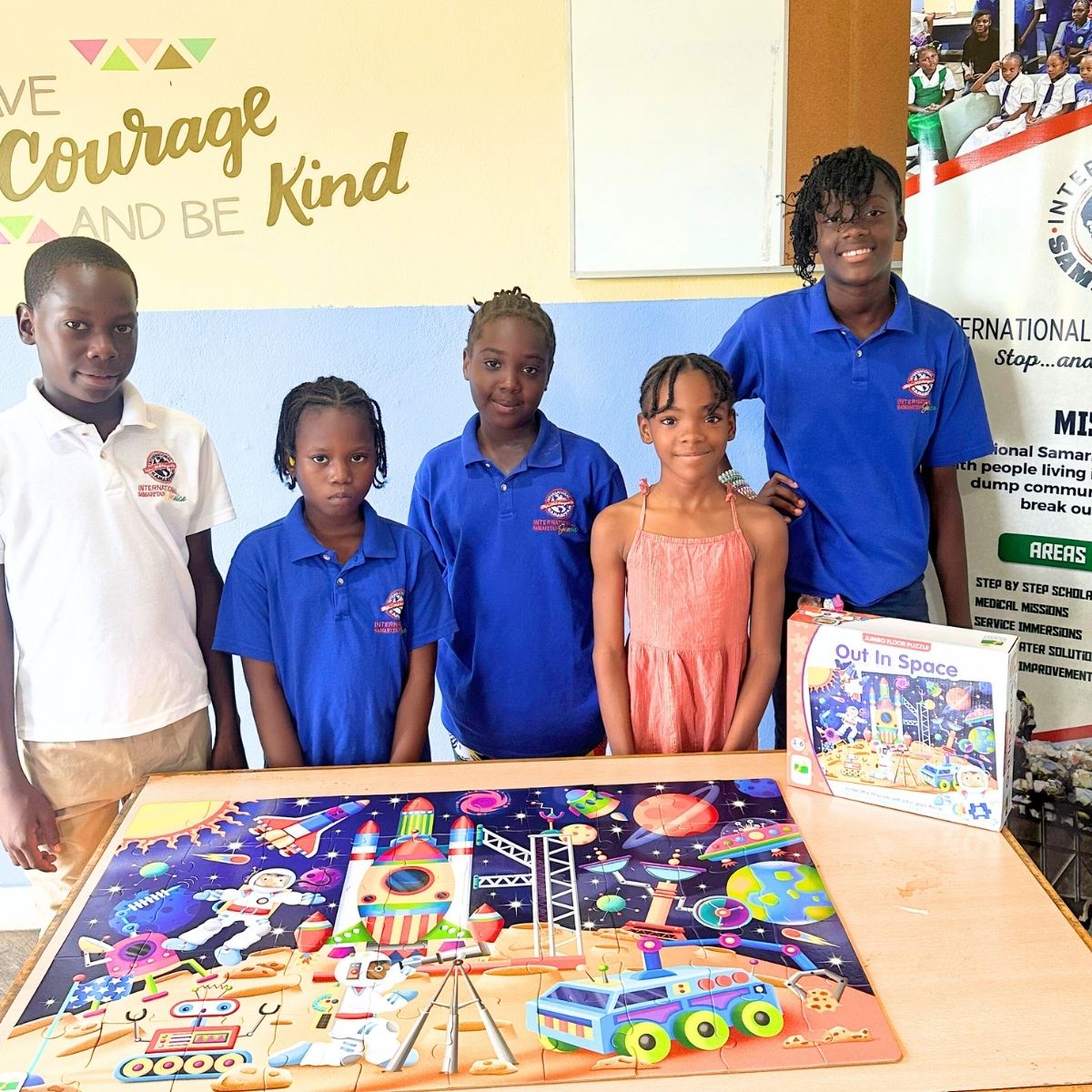 scholarship students with a puzzle